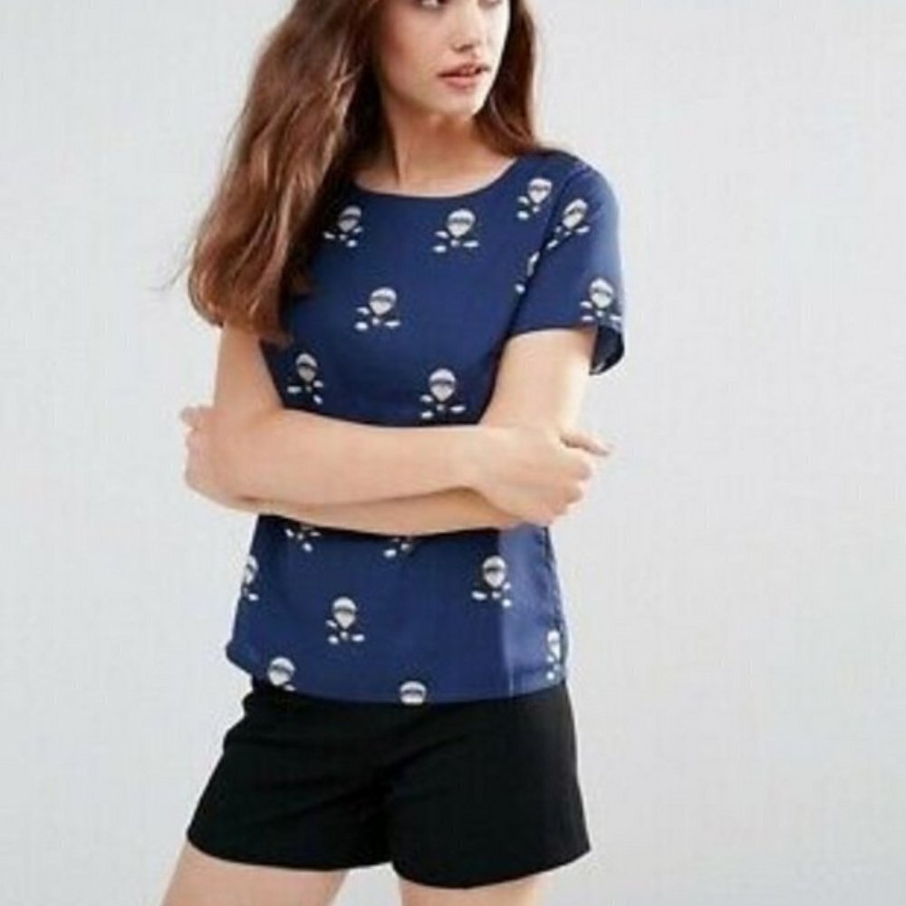 Sugarhill Boutique t-shirt Hot Air Balloon Size 4